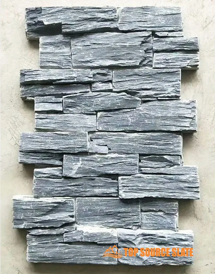 Dry ledgestone wall cladding stone panels in a stacked design