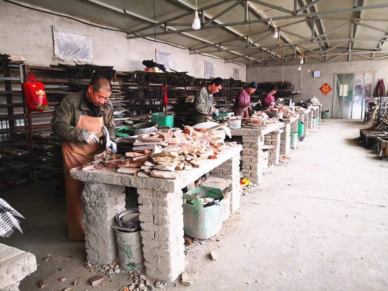 laboratorio di produzione di rivestimenti in pietra