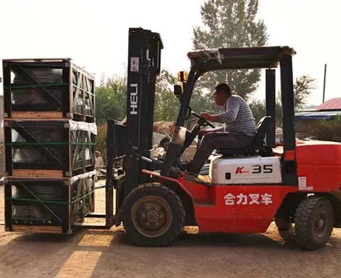 Durable packaging for crazy paving flagstones ready for delivery