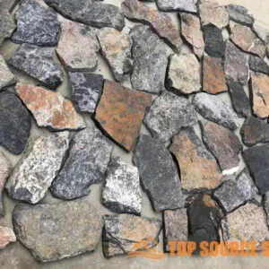 Loose random stone wall cladding in various sizes