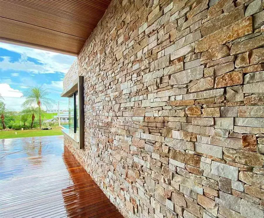 Stylish Z panels for contemporary interior wall cladding